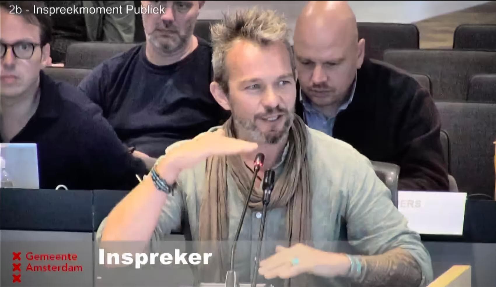 Een stem voor de bij